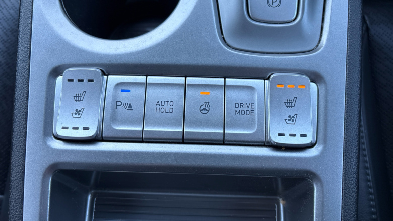 Hyundai Kona 150kW Premium SE 64kWh 5dr Auto Electric Hatchback